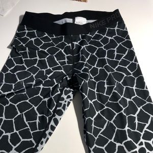Nike dri fit leggings